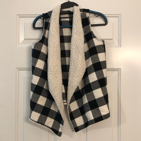 Epic Threads Jackets & Blazers - 🌵Black/White Checkered Vest